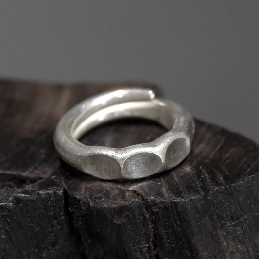 BESPOKE CONCAVE SILVER HOPE RING